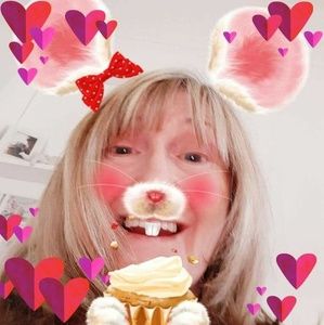 Meet your Posher, Dawn